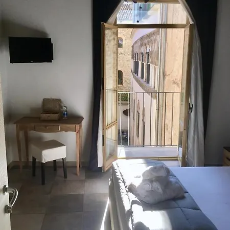 Palazzo Fruscione * Salerno