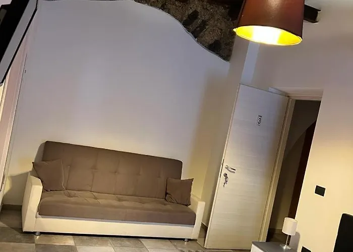 Palazzo Fruscione 3* ساليرنو